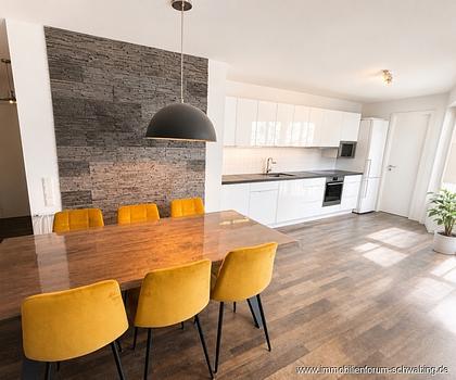 Familienfreundliche 3 Zimmer Wohnung mit Ausrichtung zum grünen Innenhof im Westend