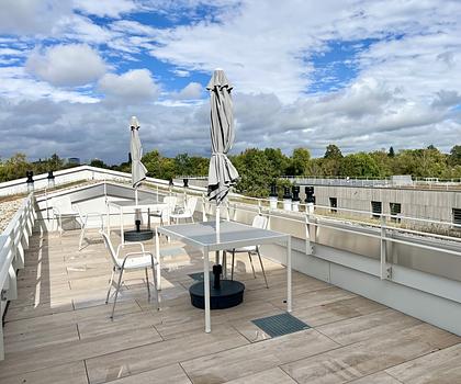 Studio im Studentenwohnheim für
Kapitalanleger - Vermietet - Grosse Dachterrasse