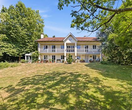 Großzügig & naturnah: Idyllisches Anwesen mit eigenem Wald, Grillhaus und ca. 8.500 m² Grundstück