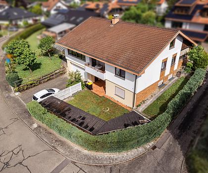 Großzügiges Haus mit separater Einliegerwohnung und großem Garten in Kirchardt