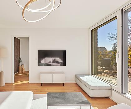 In Laufnähe zur Würm: Neuwertige 3,5-Zimmerwohnung mit Penthouse-Flair und Dachterrasse