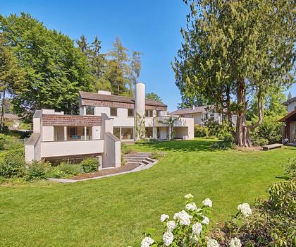 Architektenhaus mit Bürotrakt und charmantem Garten-Refugium in Gautinger Bestlage