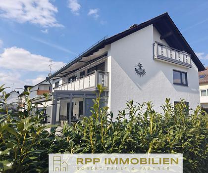 Lichtdurchflutete 4,5-Zimmer-Wohnung mit Süd-Balkon und Privatgarten in Lohhof