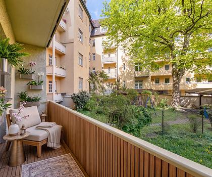 Attraktive 2-Zimmer-Wohnung mit Altbaudetails, Balkon und optimalem Grundriss