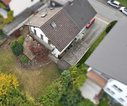 Doppelhaushälfte mit großem Garten