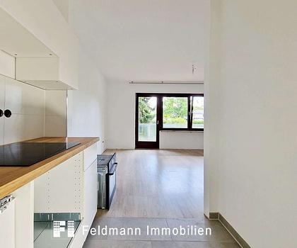 Top modernisiertes Single-Apartment mit großem Balkon - in Neuried bei München.