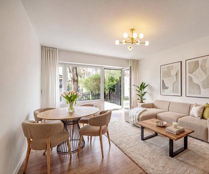 Gartenfeeling: Moderne und helle 2,5-Zimmer-Wohnung mit Südterrasse, Balkon und Pool